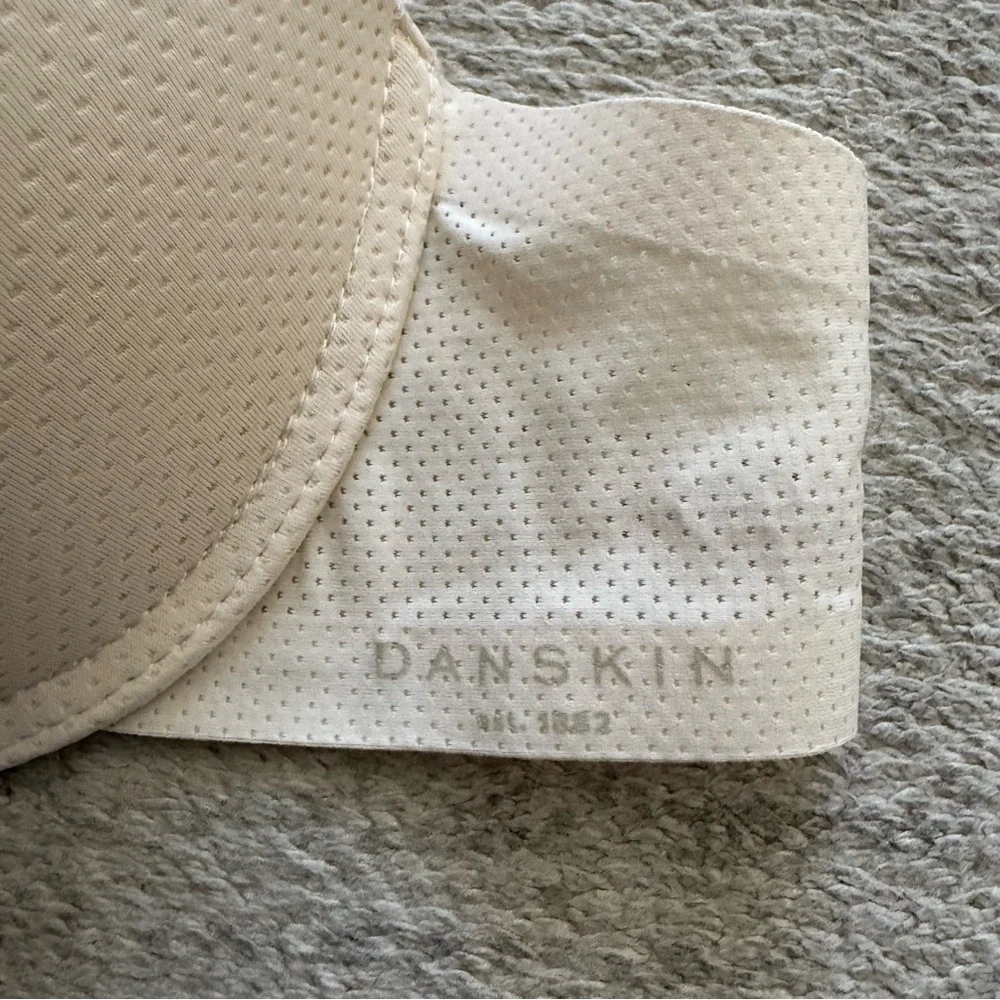 Bundle of 2 Like 🆕 Danskin Intimates push up t-shirt bras